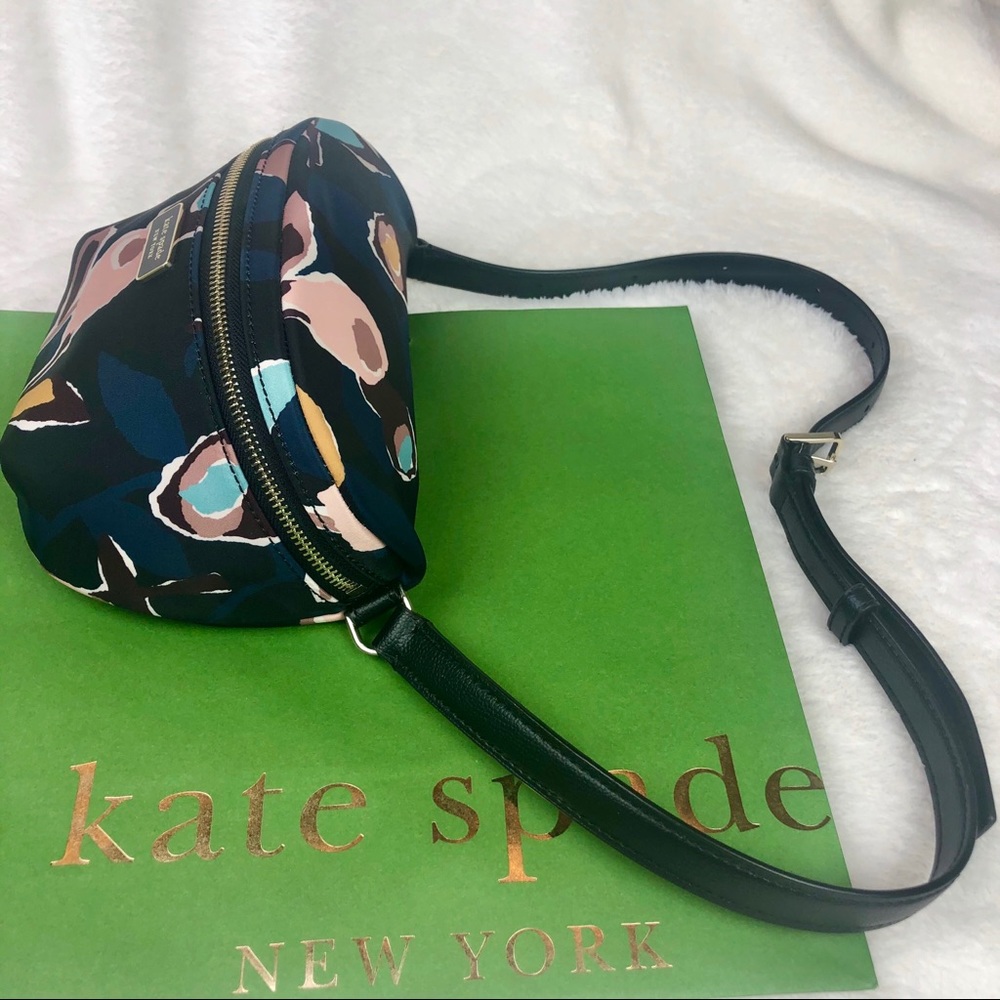 🎉HP🎉NWT Kate Spade Dawn “Paper Rose” Belt Bag - Picture 3 of 11